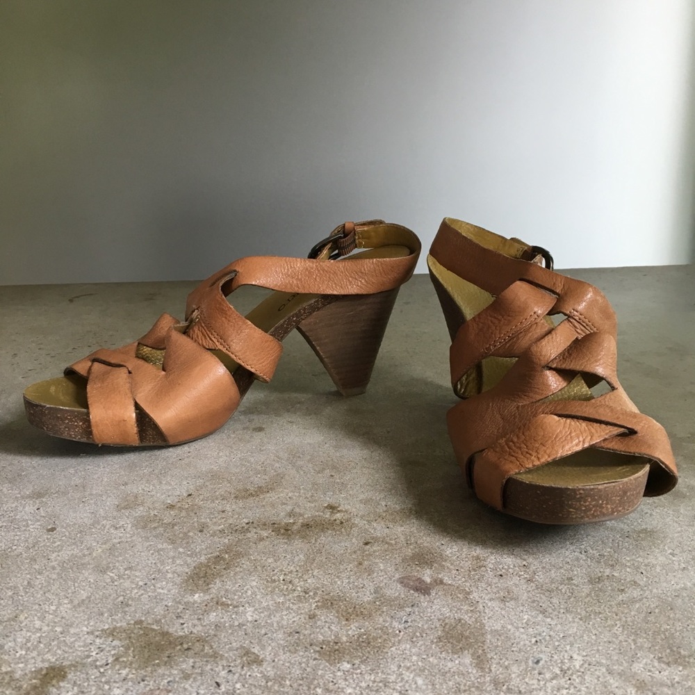 Franco Sarto woven leather stacked wooden heels